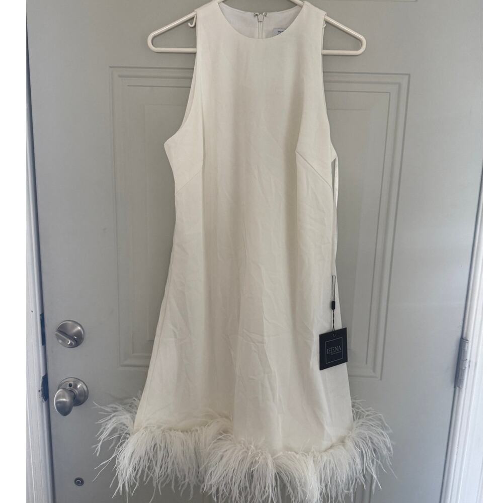 Mac Duggal Ieena NWT ($298) | white feathered hem sleeveless trapeze dress sz 6